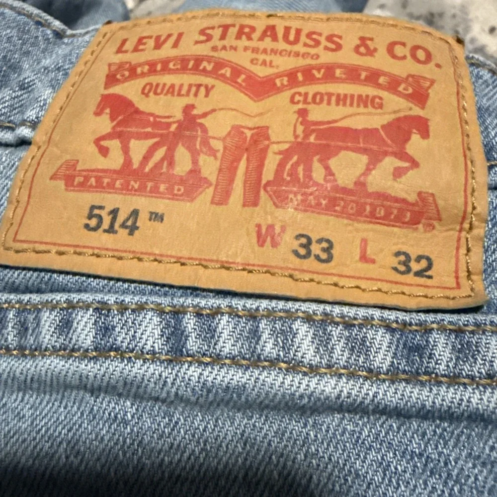 Levis 501‎ Jeans Mens 32x30 Blue Distressed Button Fly Straight Leg Ripped Denim